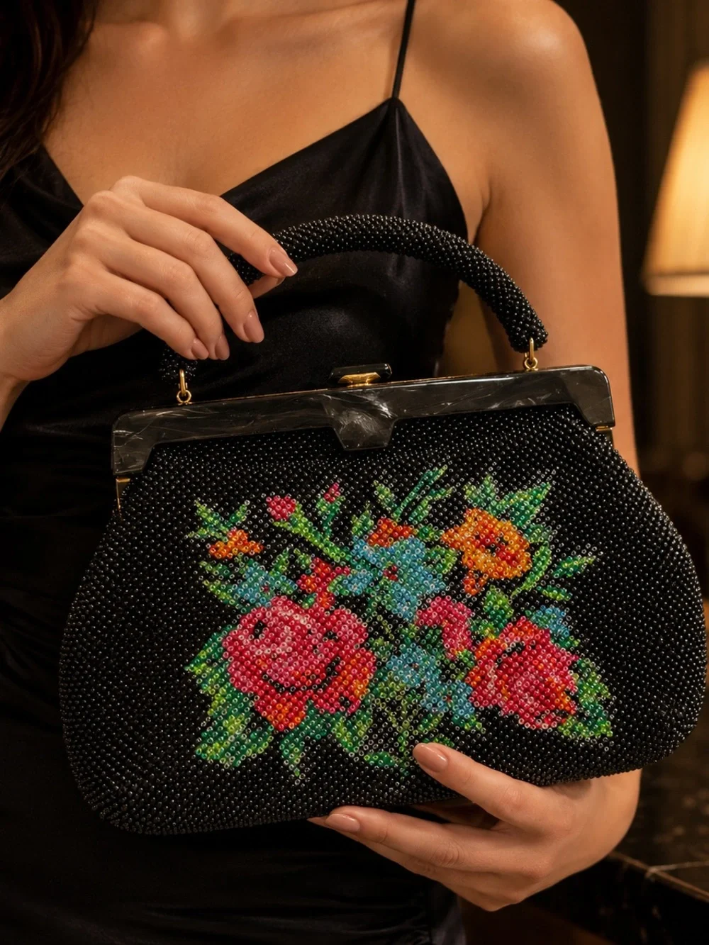 Vintage Black Micro Beaded Handbag Floral Tapestry Marbled Frame Retro Purse⁠